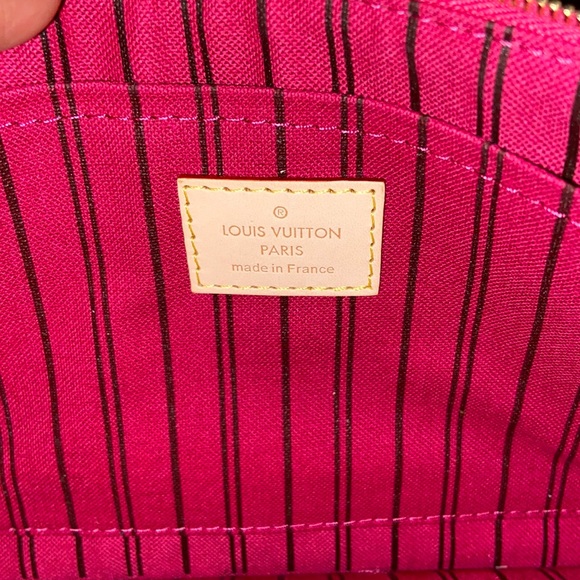 Auth Louis Vuitton Neverfull GM Pivoine Wristlet - Picture 3 of 7